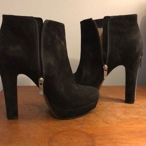 BCBG Zippered Heeled booties 8 1/2 worn once